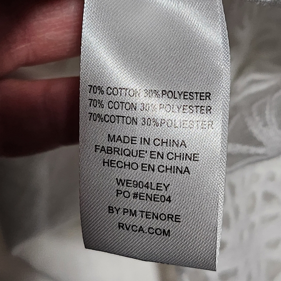 RVCA NWT Lion Eyes White Tank Top from Buckle Size Large Lightweight Beachy - Picture 12 of 16